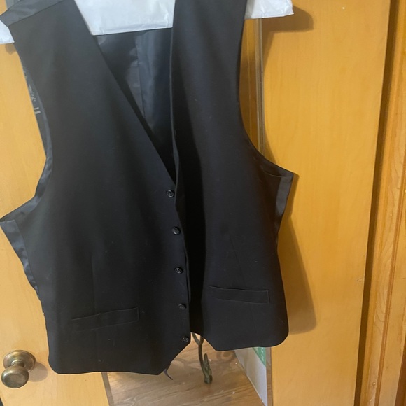 Men’s Vest Large - Picture 5 of 5